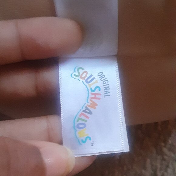 Gingerbread Squishmellow Hellokitty - Picture 9 of 9